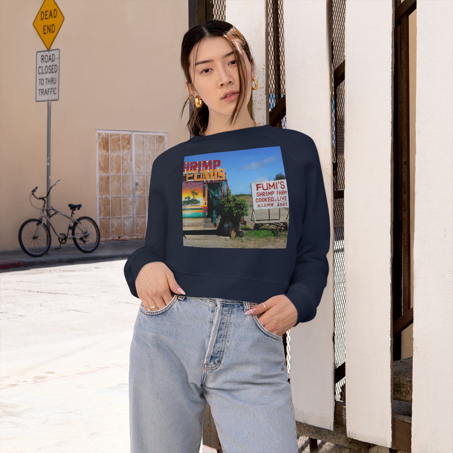 Kaulana Delights - Women's Cropped Fleece Pullover - Fry1Productions