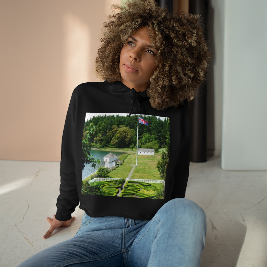 Magnificent Grandiose Views - Crop Hoodie - Fry1Productions