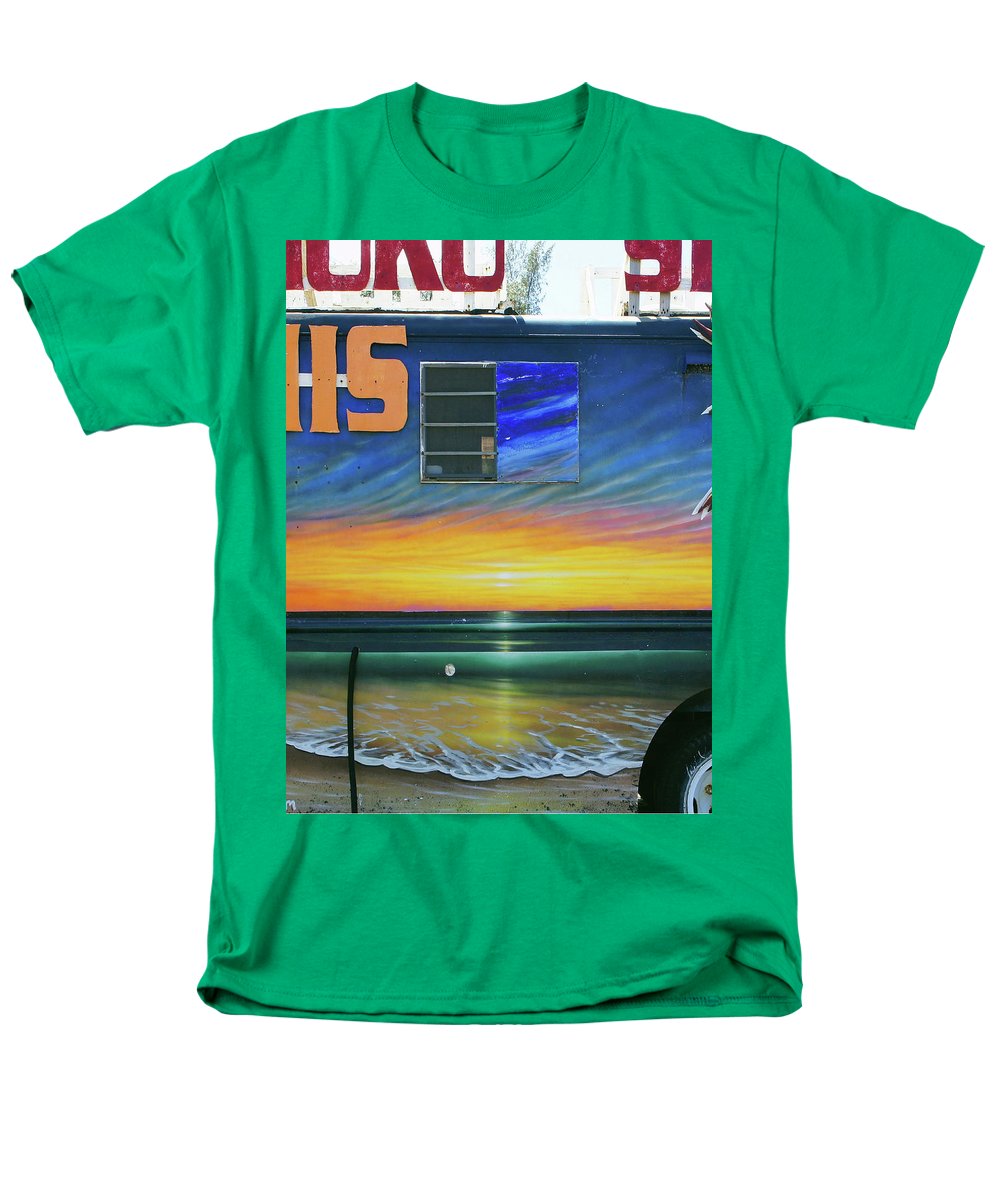 Fumis Aloha - Men's T-Shirt (Regular Fit) - Fry1Productions