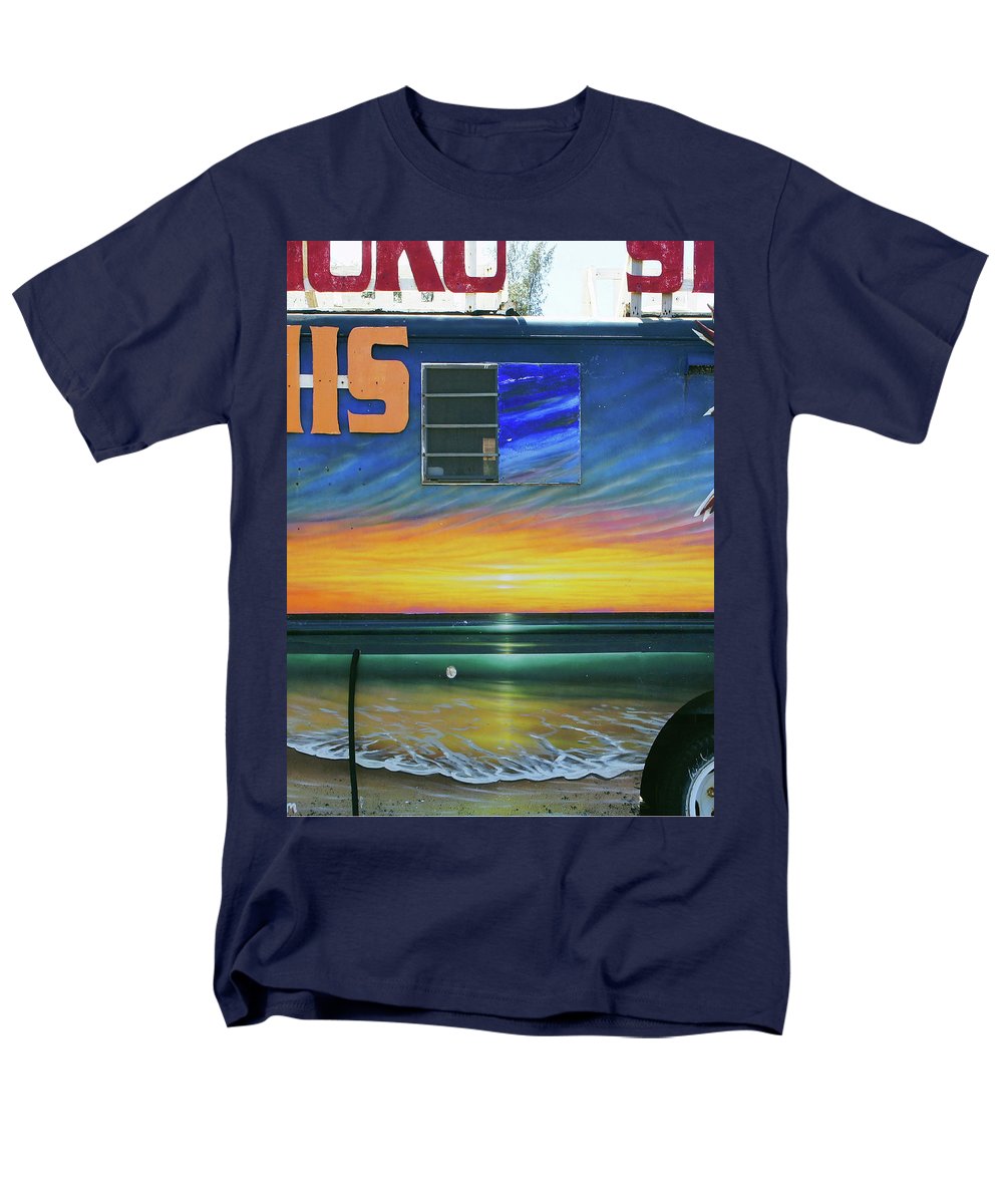 Fumis Aloha - Men's T-Shirt (Regular Fit) - Fry1Productions