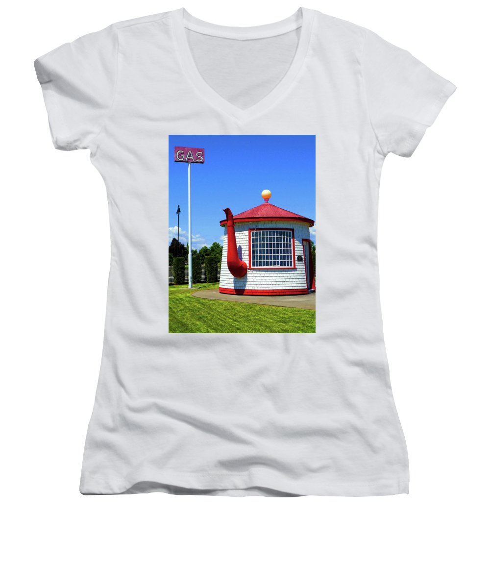 Historic Teapot Dome Service Station - Women's V-Neck - Fry1Productions