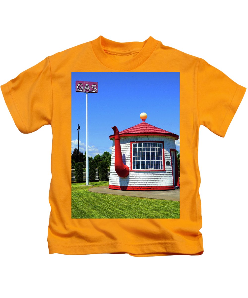 Historic Teapot Dome Service Station - Kids T-Shirt - Fry1Productions