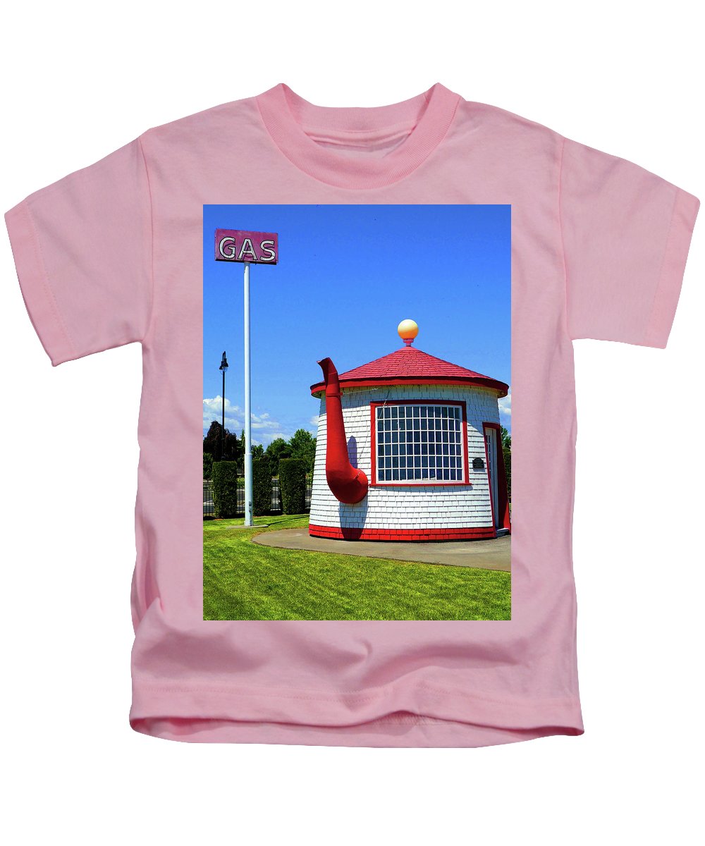 Historic Teapot Dome Service Station - Kids T-Shirt - Fry1Productions