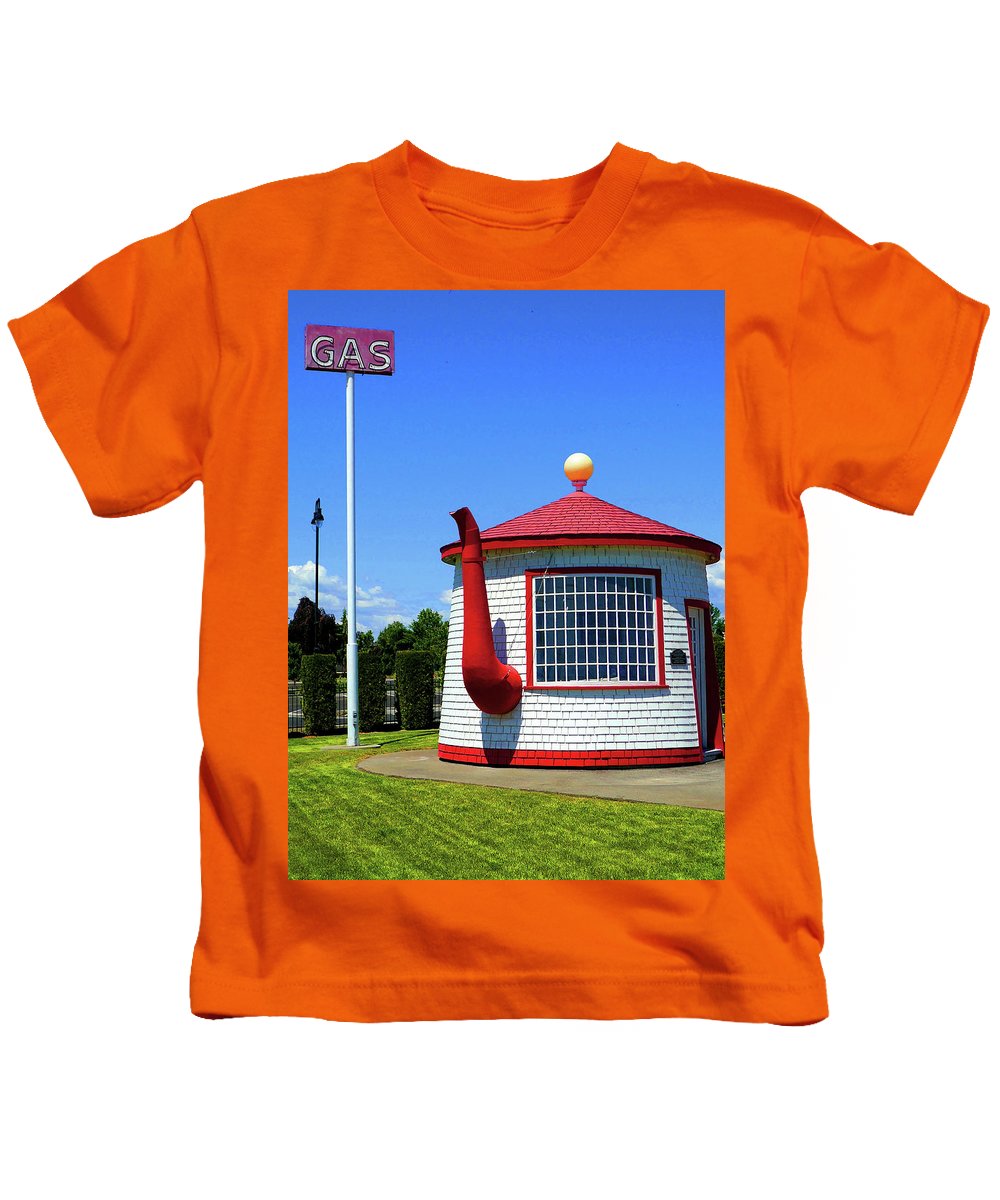 Historic Teapot Dome Service Station - Kids T-Shirt - Fry1Productions