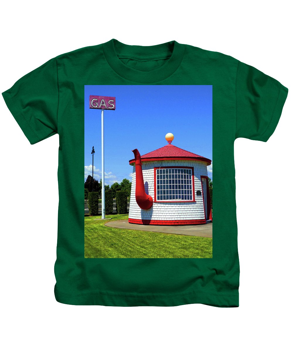 Historic Teapot Dome Service Station - Kids T-Shirt - Fry1Productions