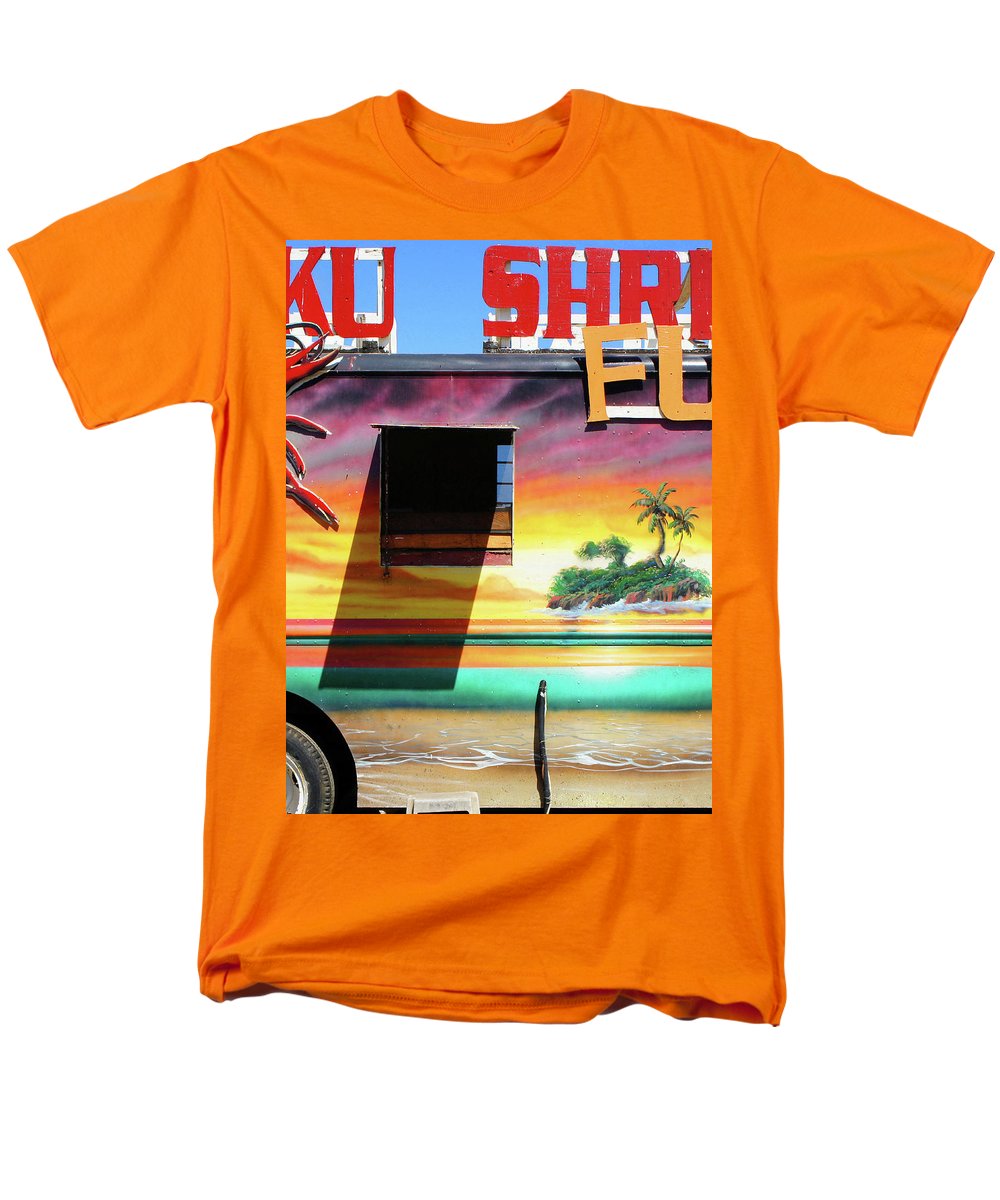 Island Love - Men's T-Shirt (Regular Fit) - Fry1Productions