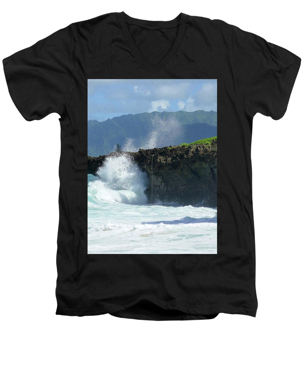 Rockin Surfer's Rope - Men's V-Neck T-Shirt - Fry1Productions