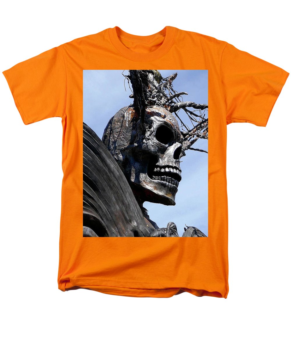 Skull Warrior - Men's T-Shirt (Regular Fit) - Fry1Productions