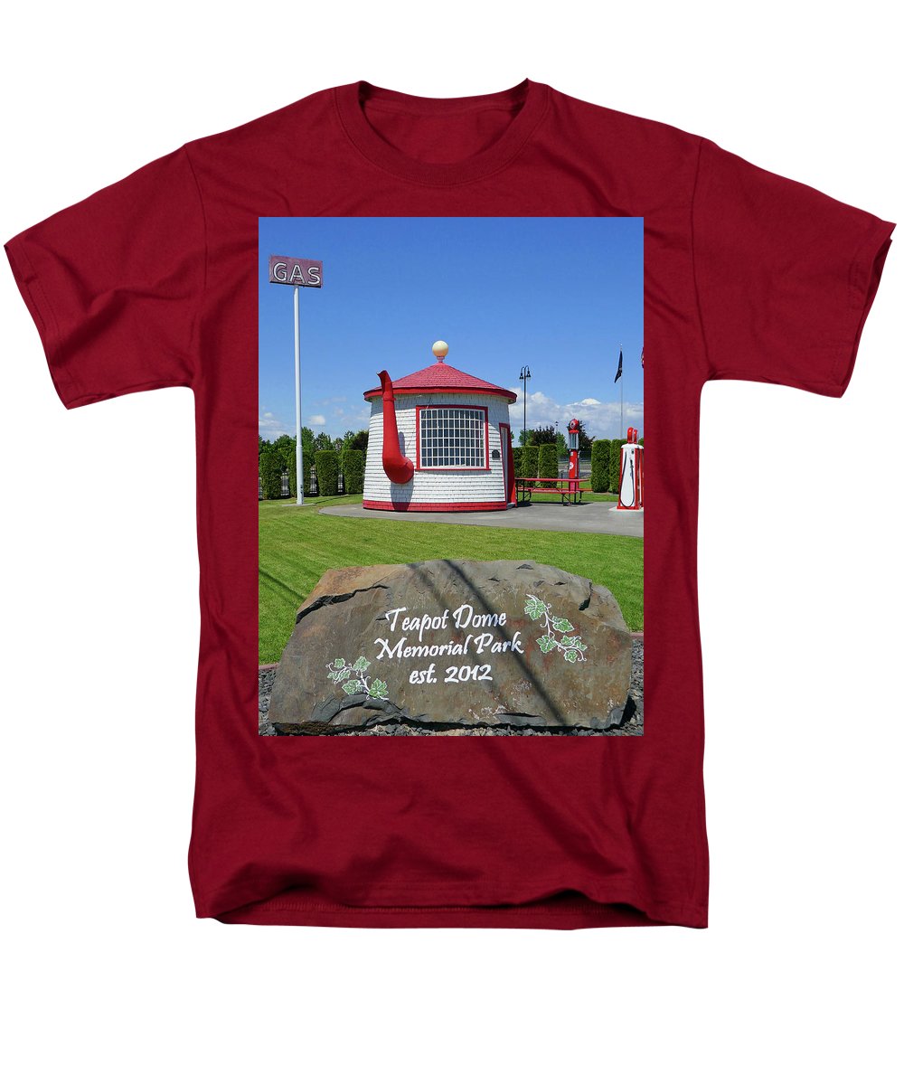 Teapot Dome Memorial Park - Men's T-Shirt (Regular Fit) - Fry1Productions