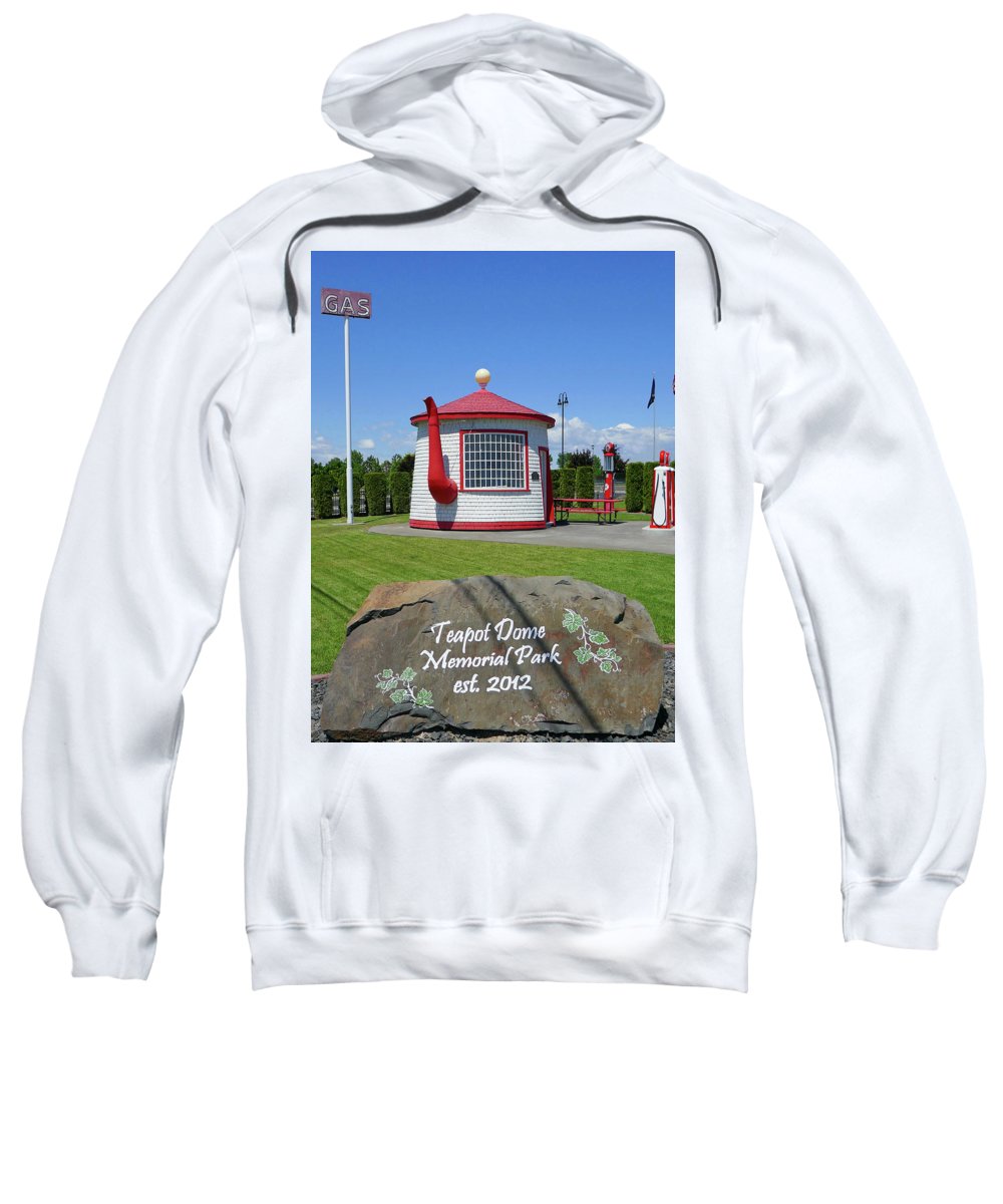 Teapot Dome Memorial Park - Sweatshirt - Fry1Productions