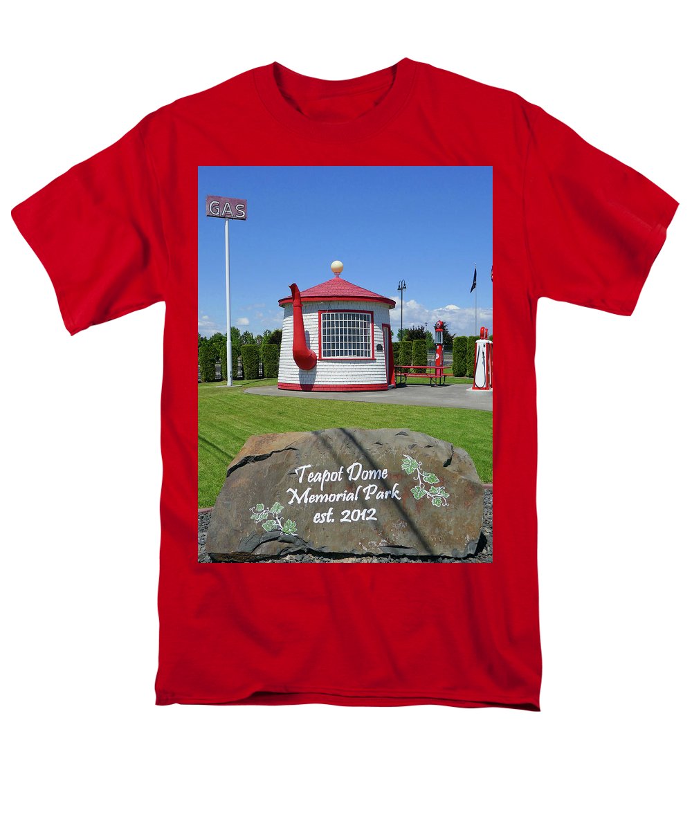 Teapot Dome Memorial Park - Men's T-Shirt (Regular Fit) - Fry1Productions