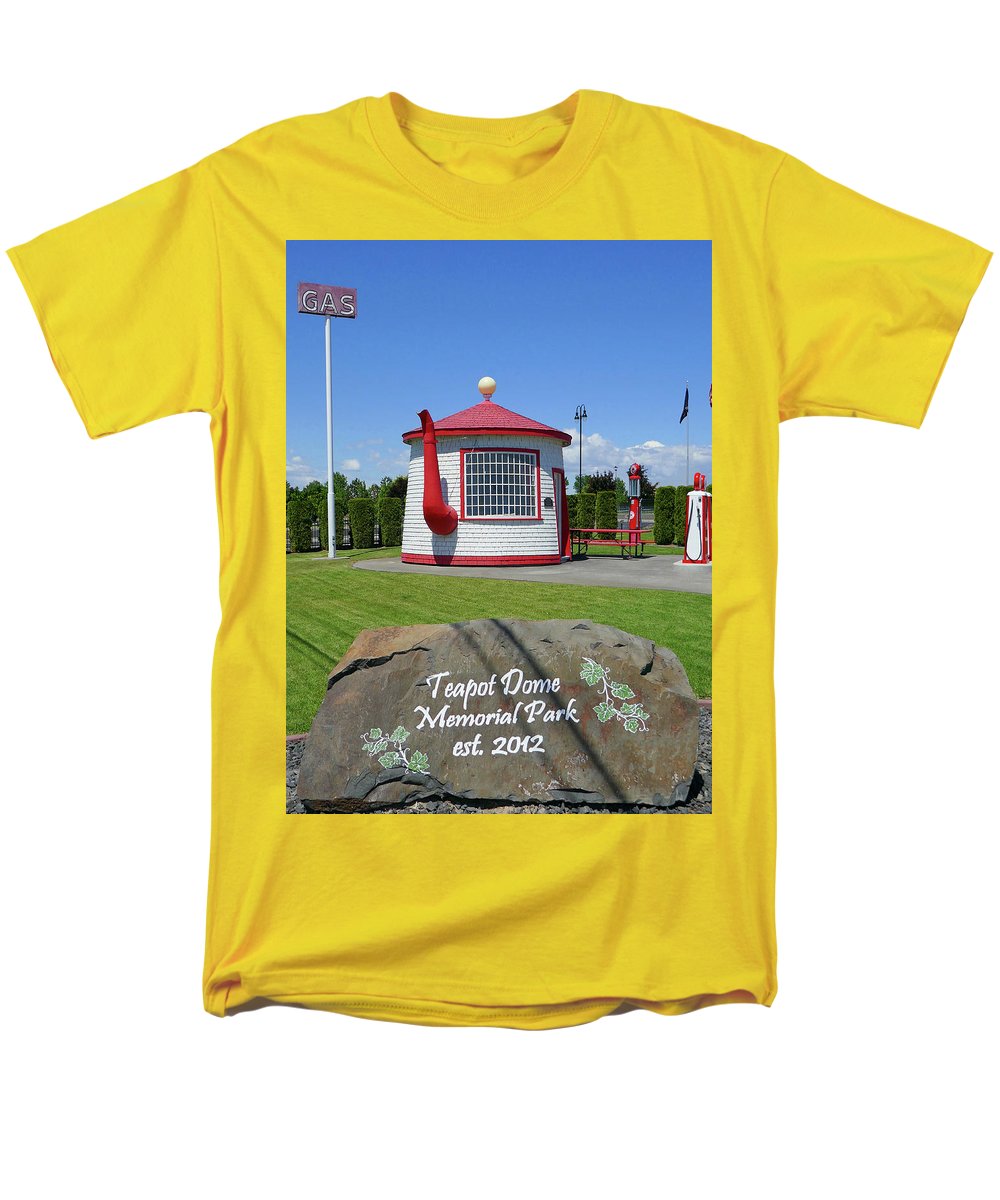 Teapot Dome Memorial Park - Men's T-Shirt (Regular Fit) - Fry1Productions