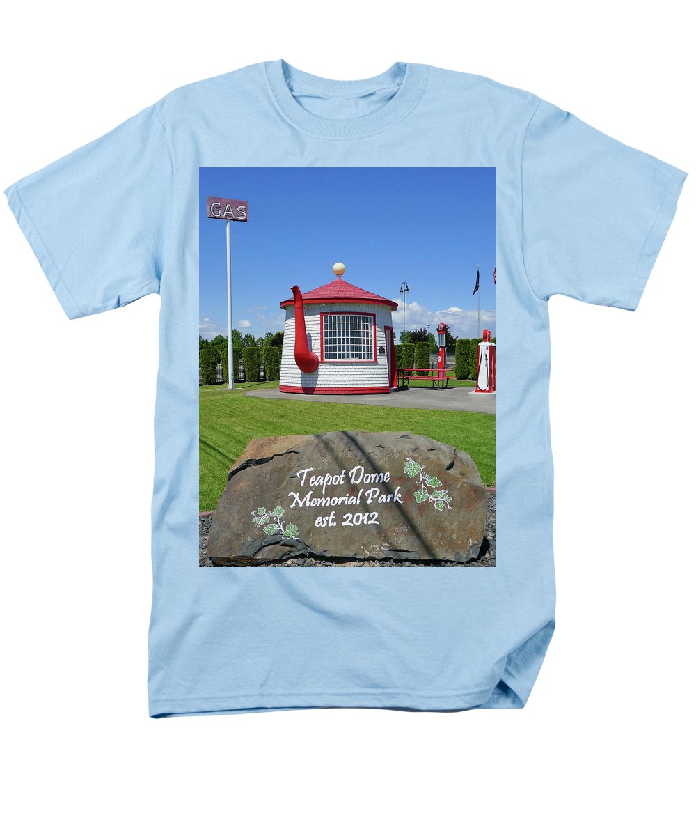 Teapot Dome Memorial Park - Men's T-Shirt (Regular Fit) - Fry1Productions