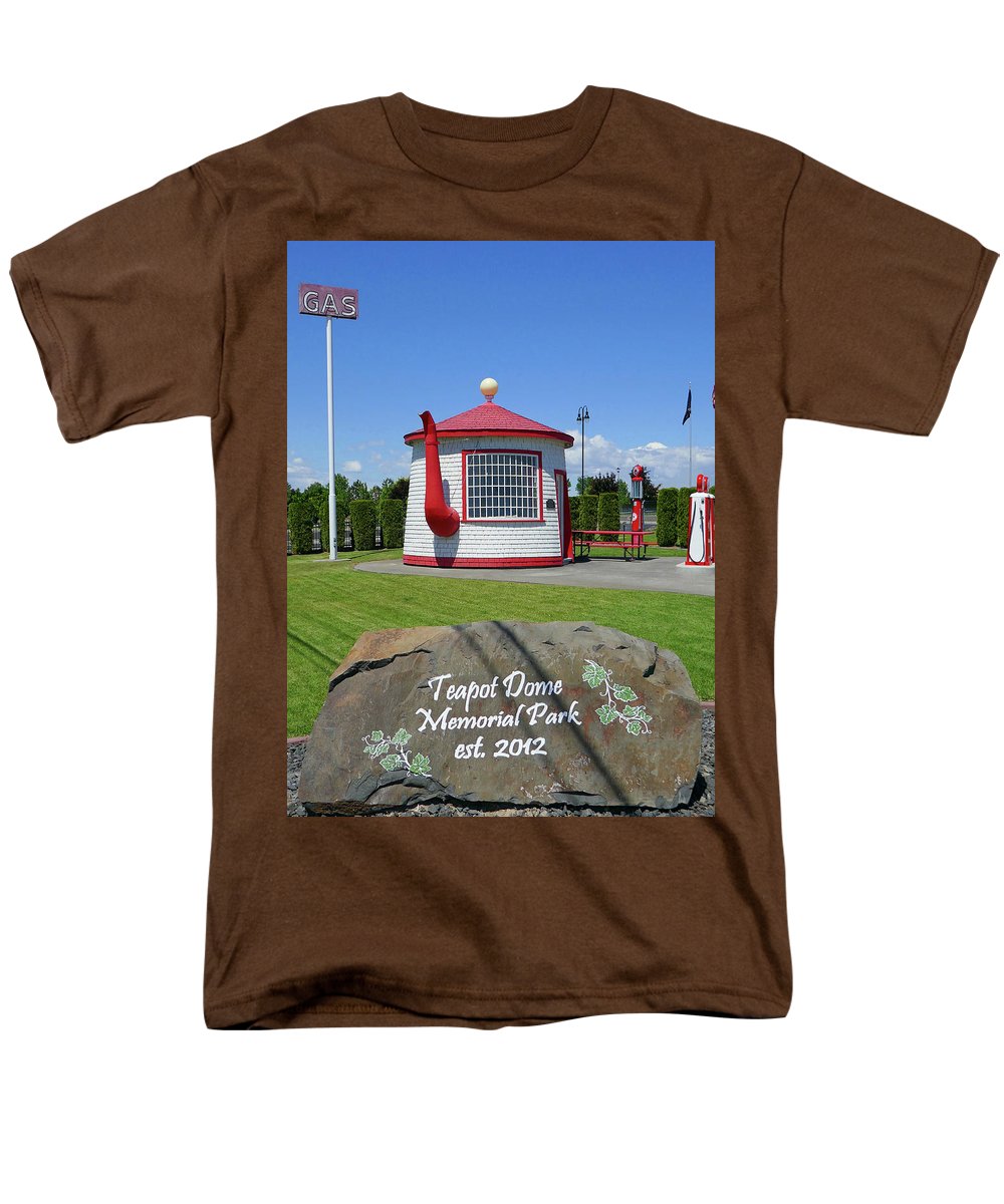 Teapot Dome Memorial Park - Men's T-Shirt (Regular Fit) - Fry1Productions