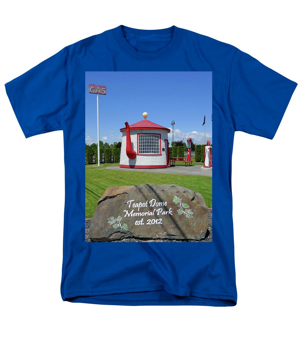 Teapot Dome Memorial Park - Men's T-Shirt (Regular Fit) - Fry1Productions