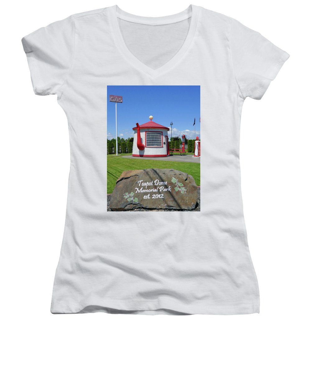 Teapot Dome Memorial Park - Women's V-Neck - Fry1Productions