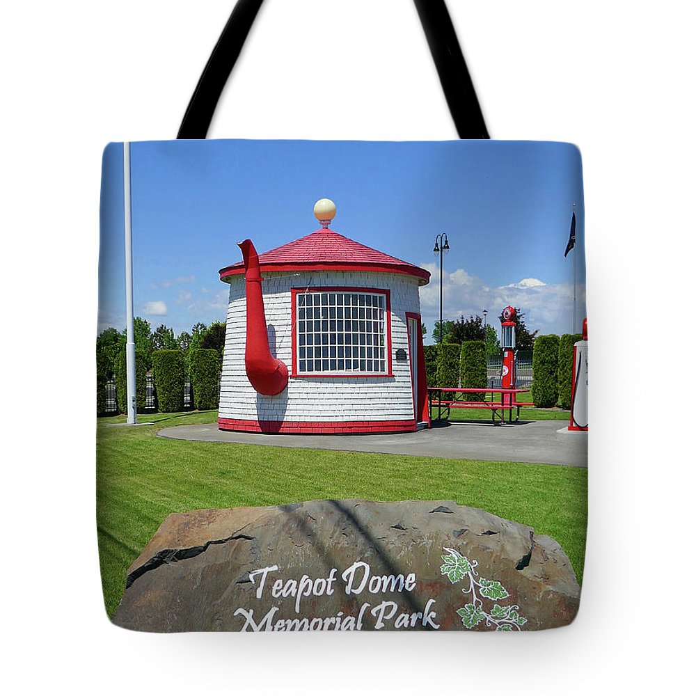 Teapot Dome Memorial Park - Tote Bag - Fry1Productions