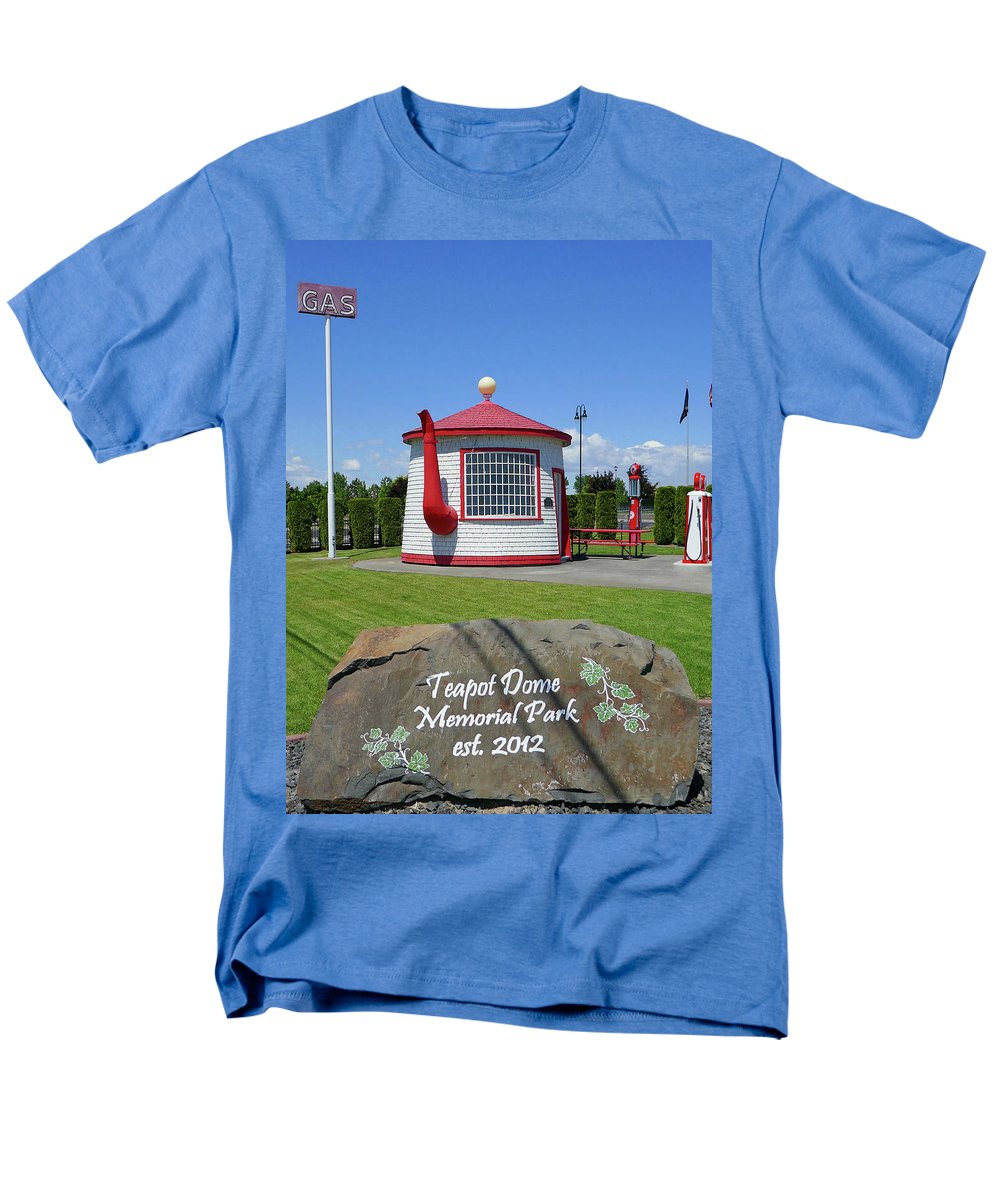 Teapot Dome Memorial Park - Men's T-Shirt (Regular Fit) - Fry1Productions