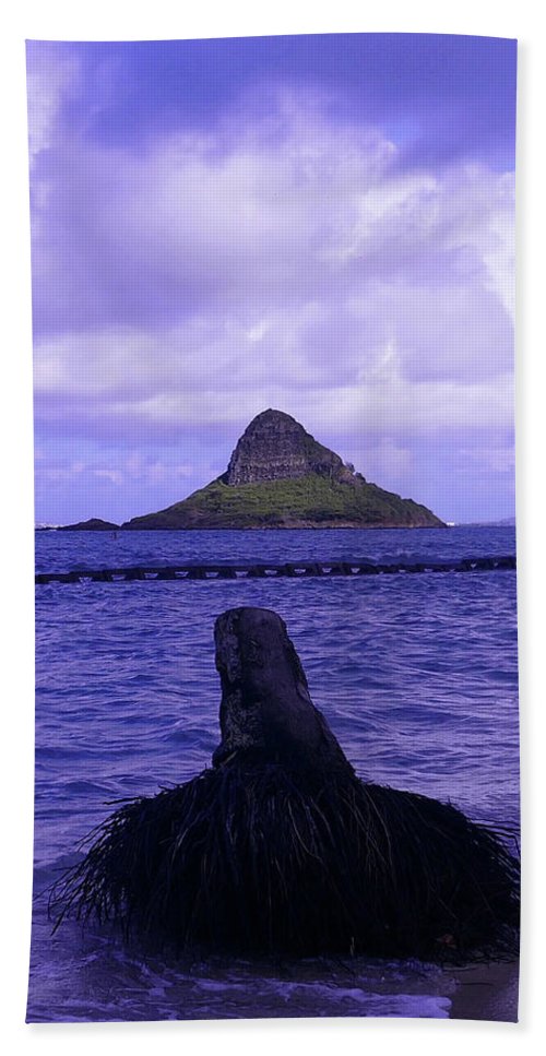 "Wade To Chinaman's Hat" - Beach Towel - Fry1Productions