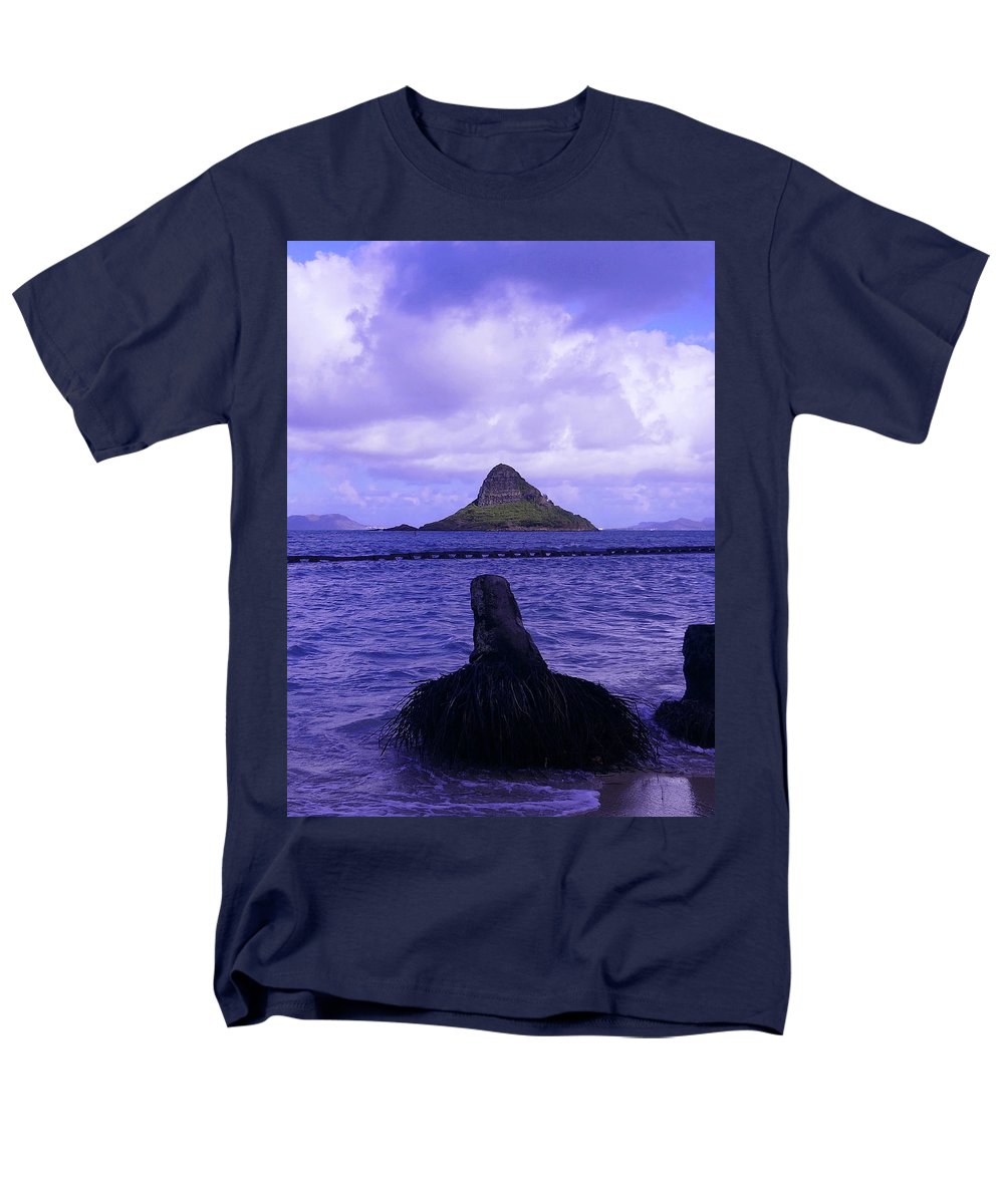 Wade To Chinaman's Hat - Men's T-Shirt (Regular Fit) - Fry1Productions