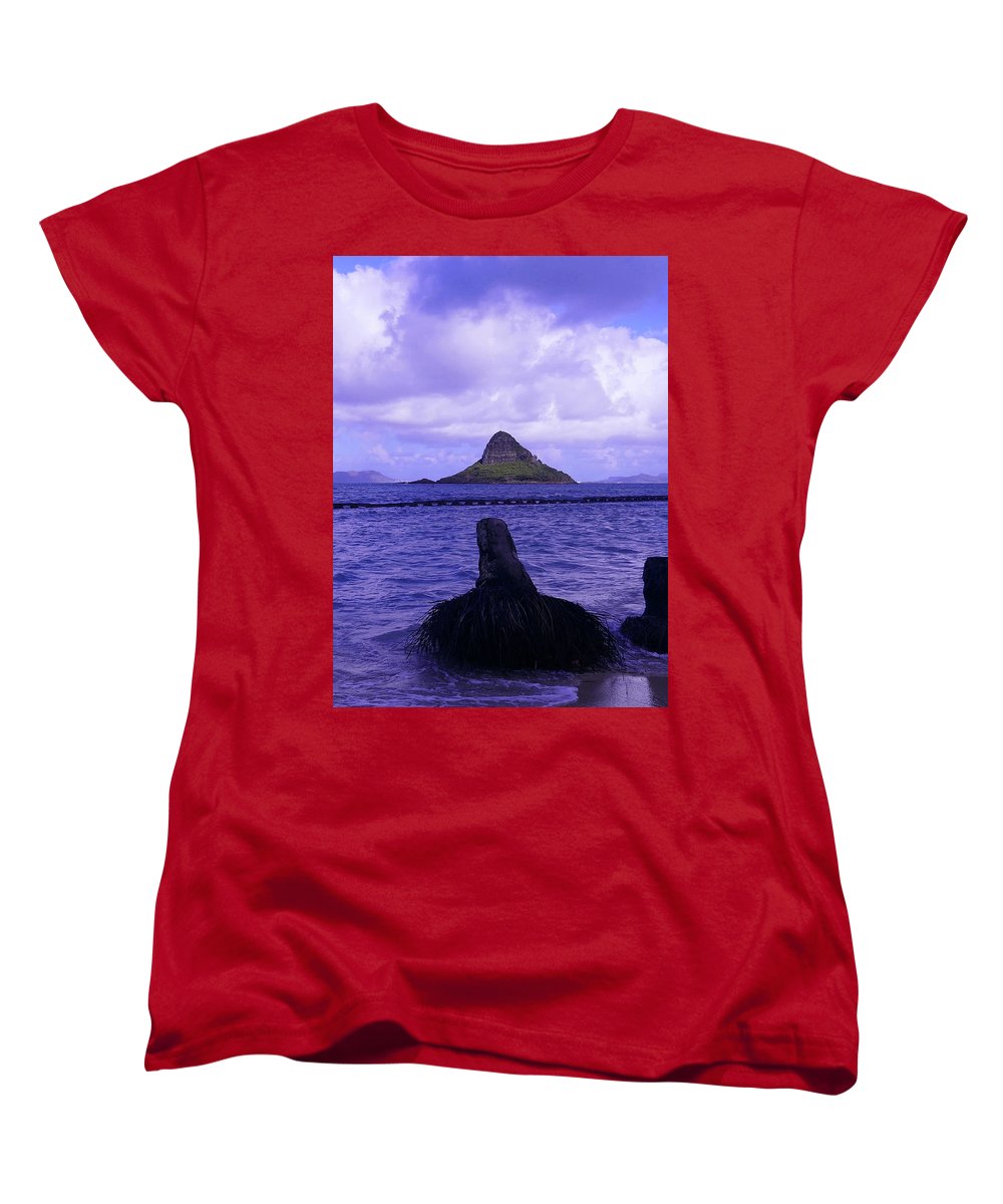 Wade To Chinaman's Hat - Women's T-Shirt (Standard Fit) - Fry1Productions