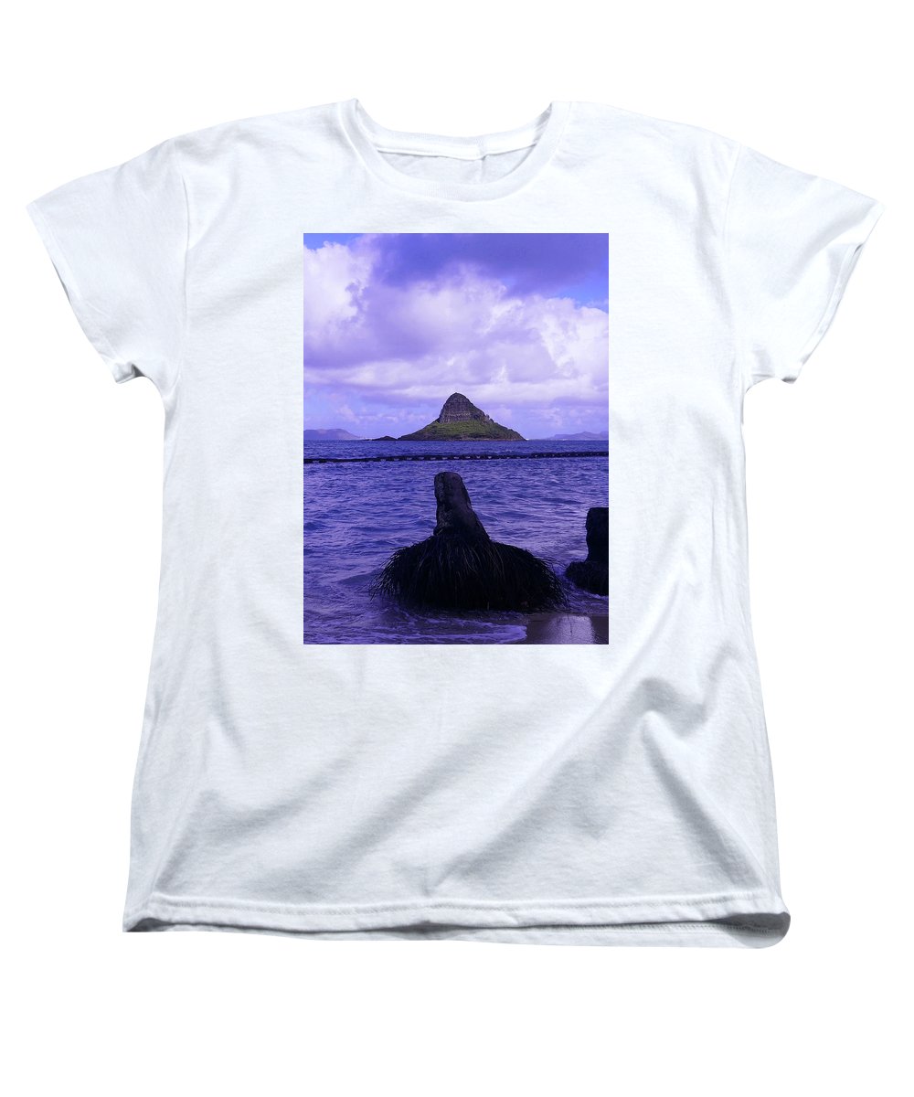 Wade To Chinaman's Hat - Women's T-Shirt (Standard Fit) - Fry1Productions