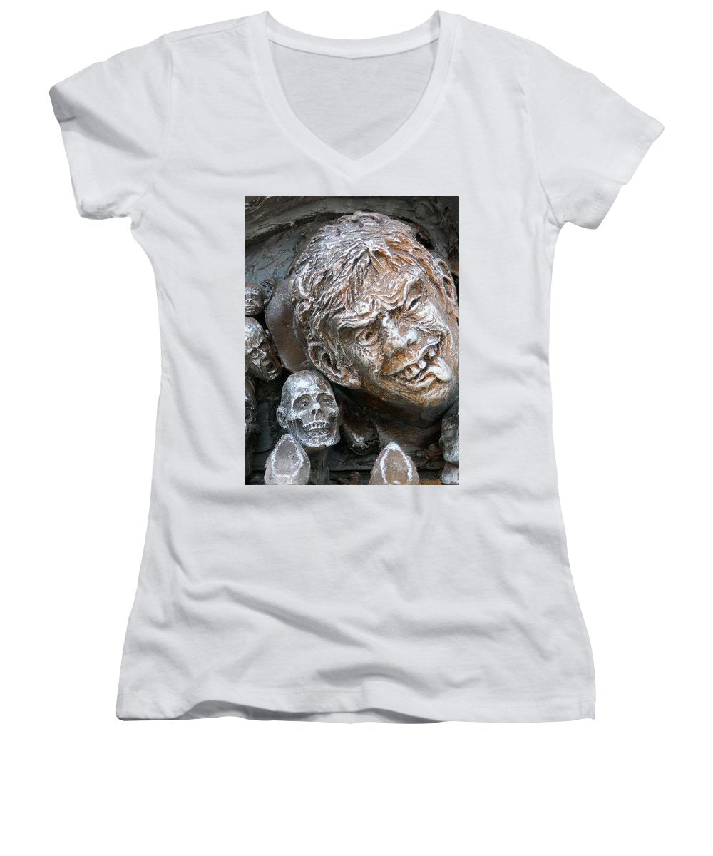 "Waiting for the King" - Women's V-Neck - Fry1Productions