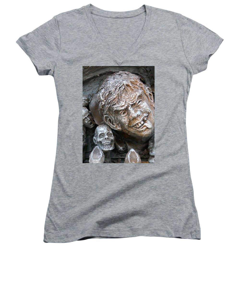 "Waiting for the King" - Women's V-Neck - Fry1Productions