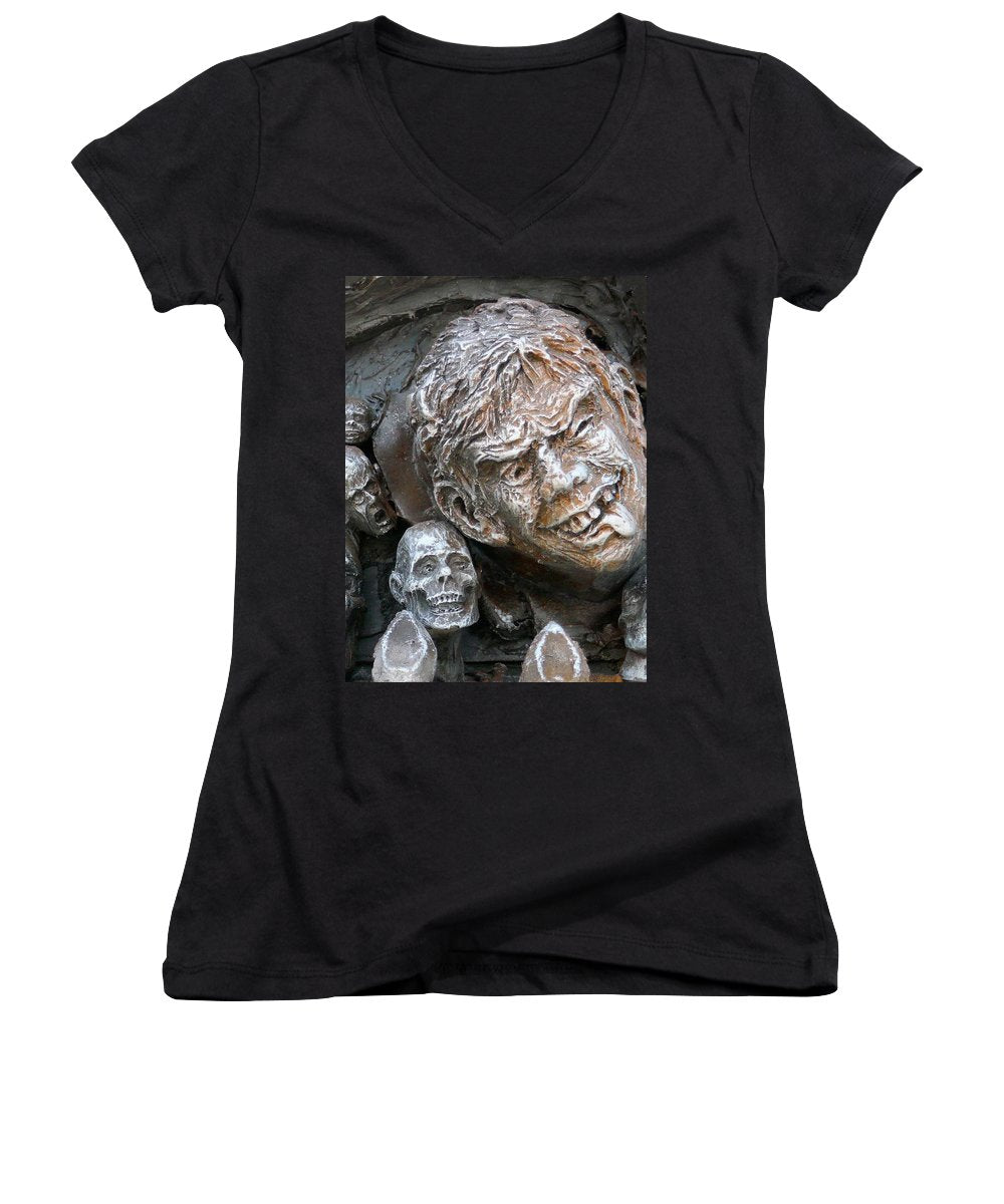 "Waiting for the King" - Women's V-Neck - Fry1Productions