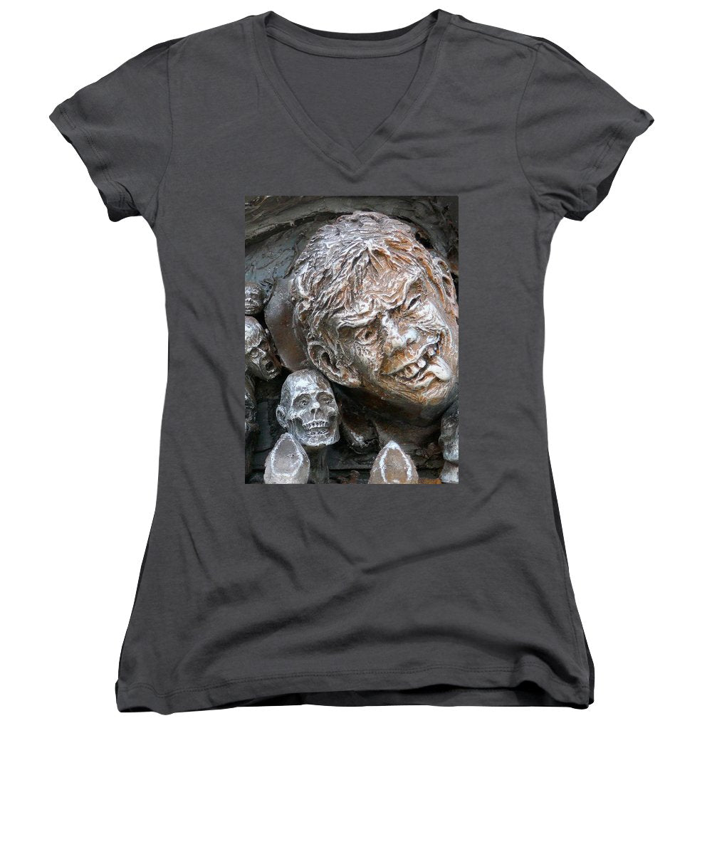 "Waiting for the King" - Women's V-Neck - Fry1Productions