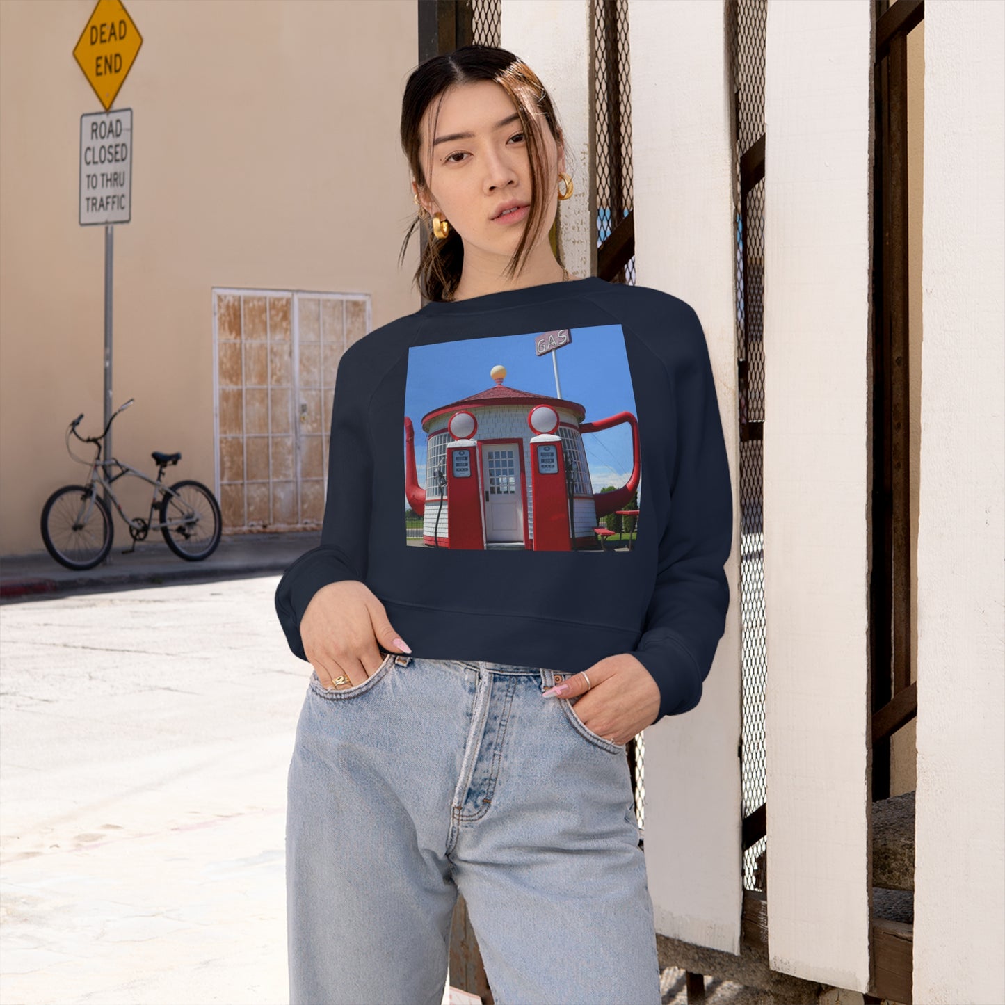 Awesome Teapot Dome Service Station - Women's Cropped Fleece Pullover - Fry1Productions
