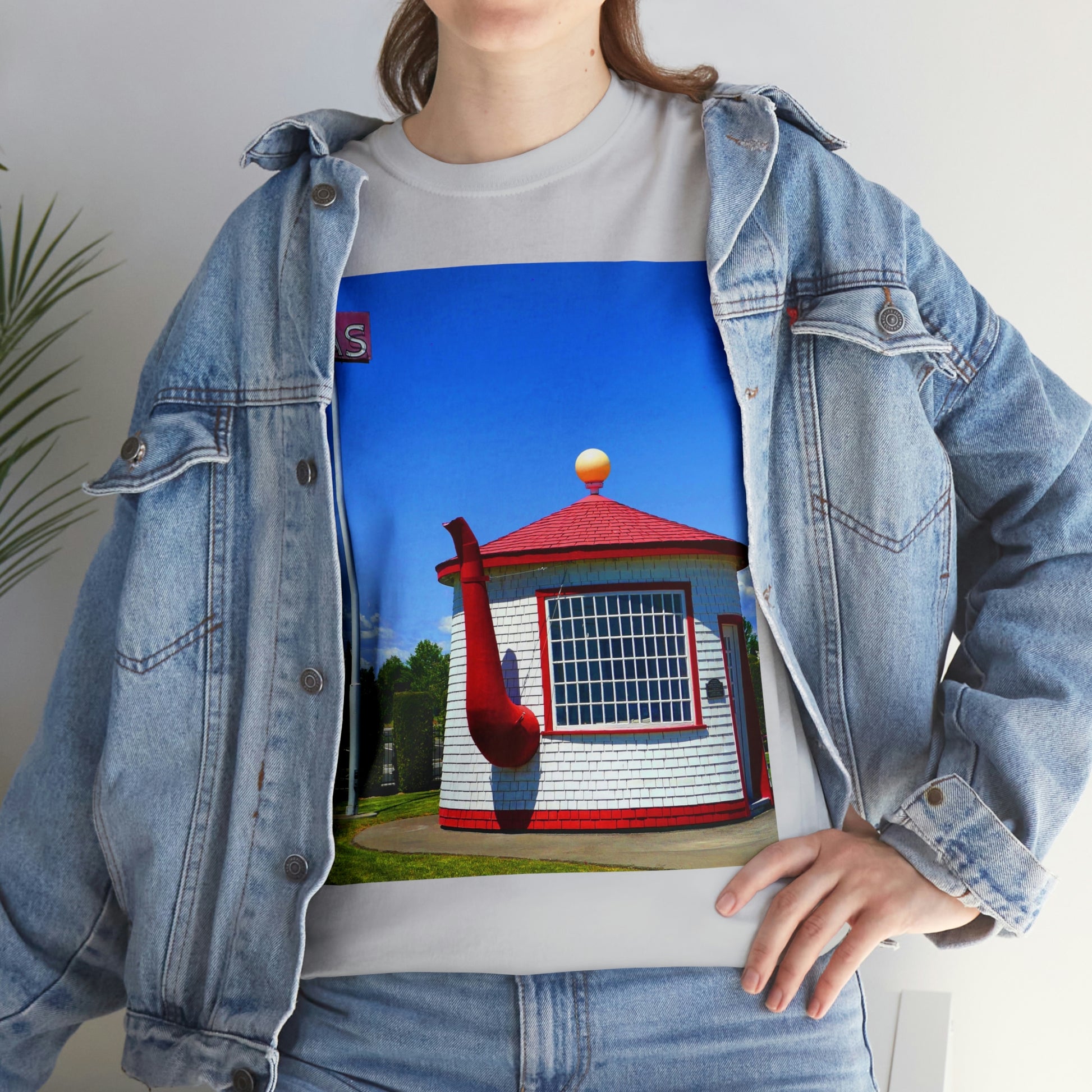 Historic Teapot Dome Service Station - Unisex Heavy Cotton Tee - Fry1Productions