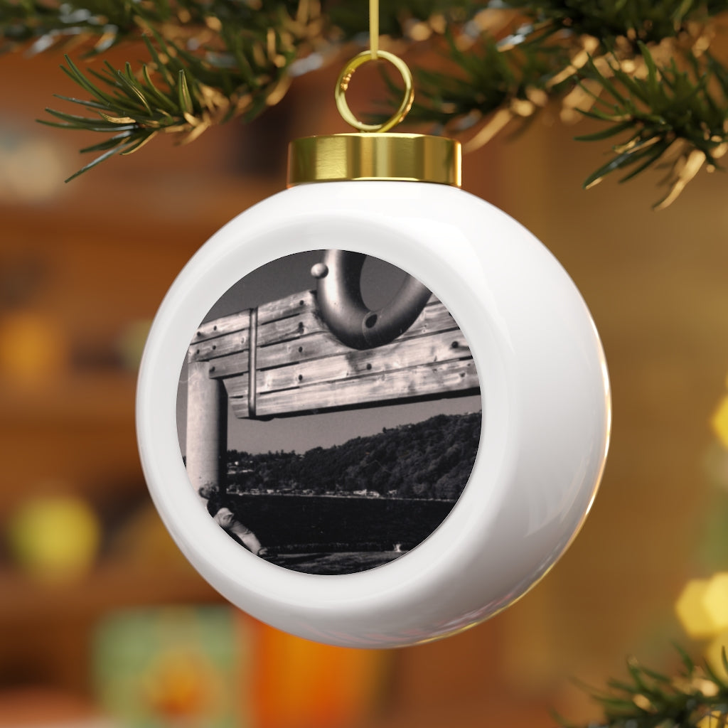 Great Throw - Christmas Ball Ornament - Fry1Productions