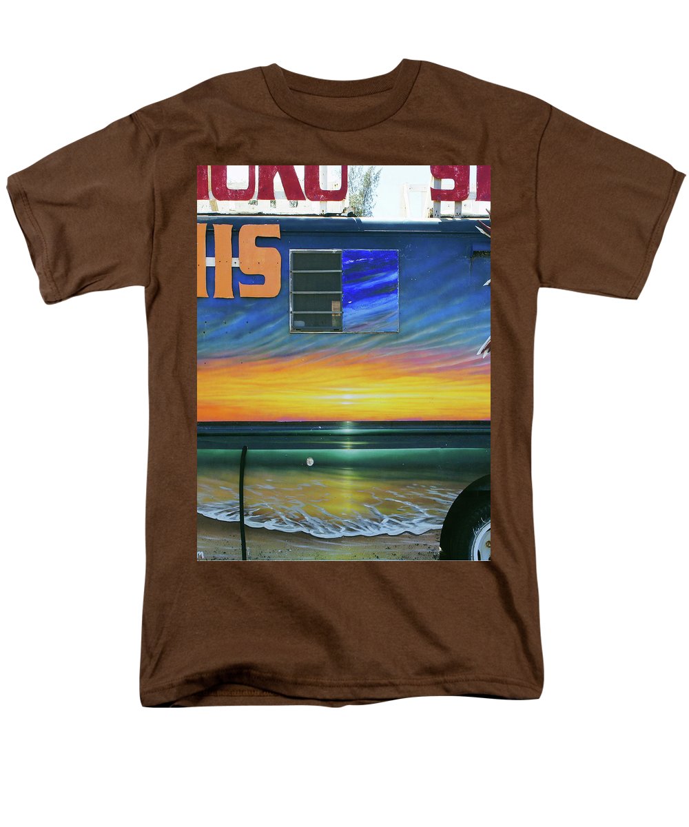 Fumis Aloha - Men's T-Shirt  (Regular Fit) - Fry1Productions
