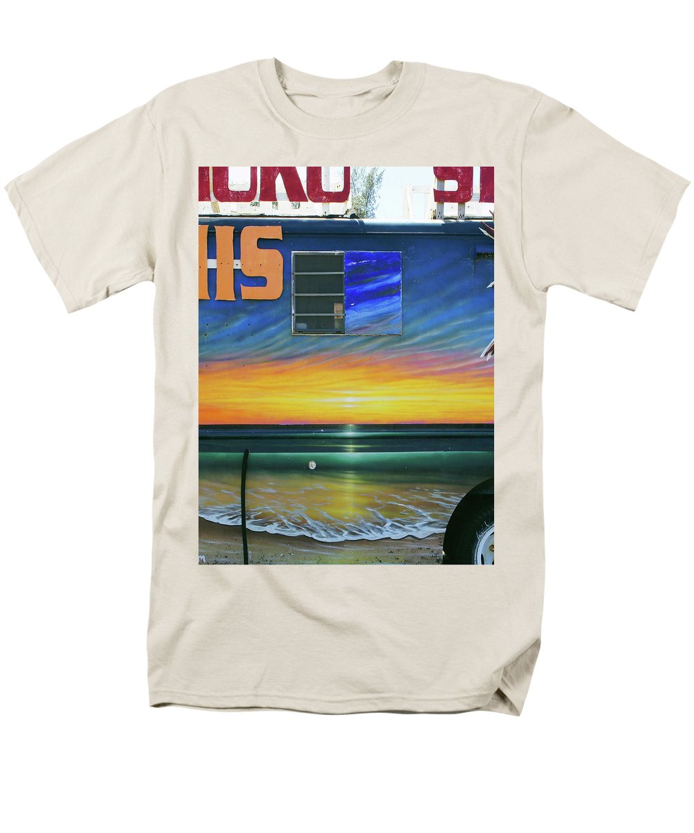 Fumis Aloha - Men's T-Shirt  (Regular Fit) - Fry1Productions
