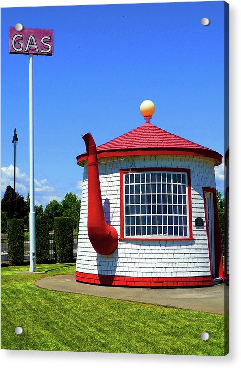 Historic Teapot Dome Service Station - Acrylic Print - Fry1Productions