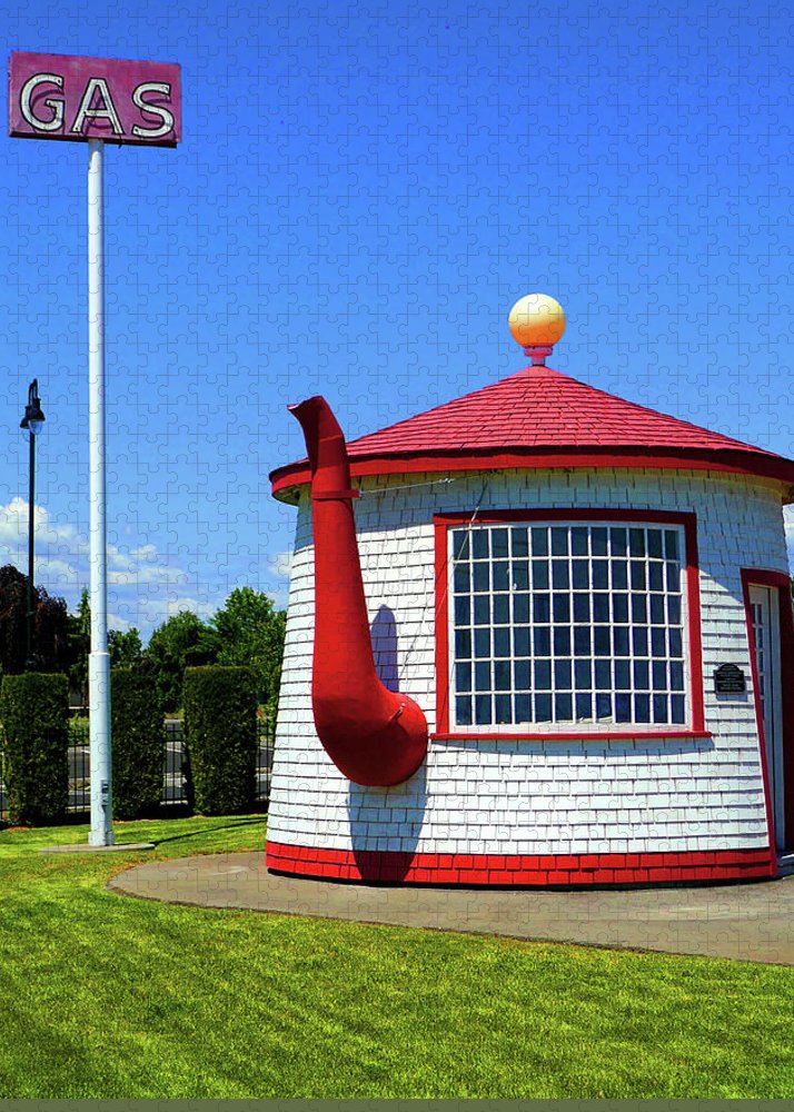 Historic Teapot Dome Service Station - Puzzle - Fry1Productions