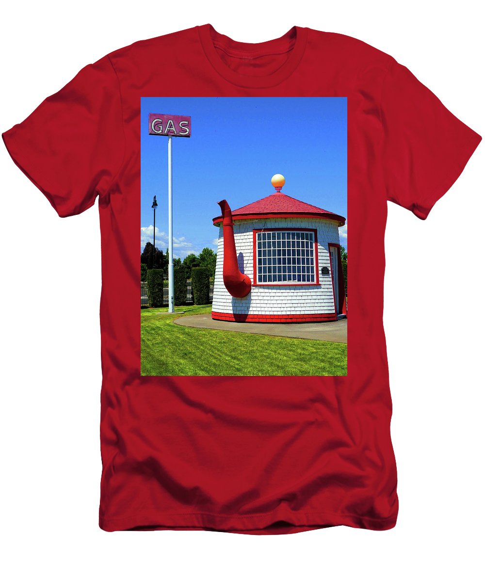 Historic Teapot Dome Service Station - T-Shirt - Fry1Productions