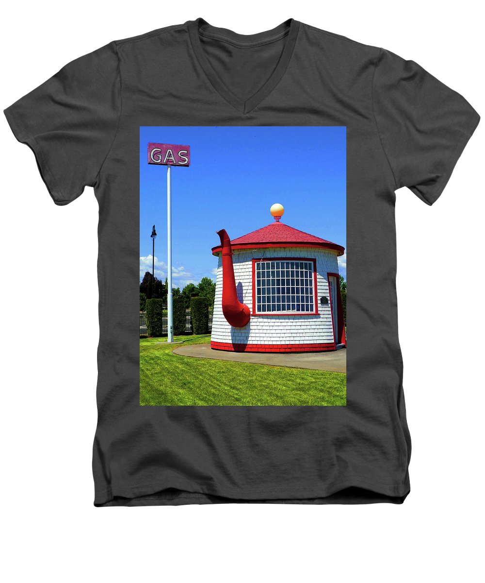 Historic Teapot Dome Service Station - Men's V-Neck T-Shirt - Fry1Productions