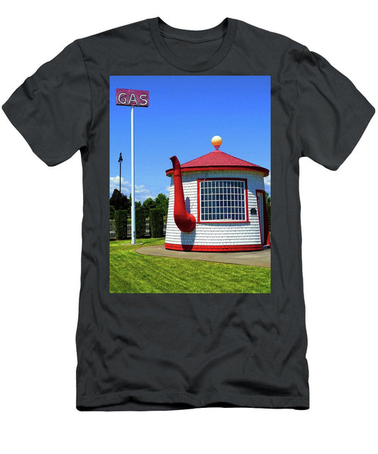 Historic Teapot Dome Service Station - T-Shirt - Fry1Productions