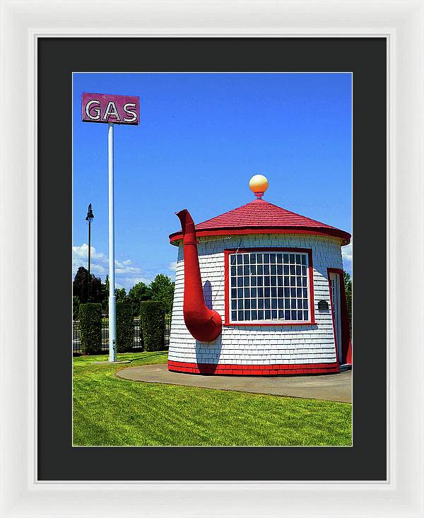 Historic Teapot Dome Service Station - Framed Print - Fry1Productions