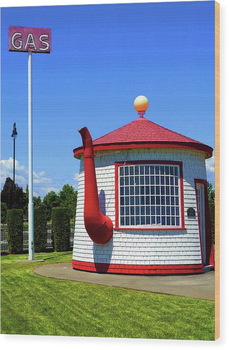 Historic Teapot Dome Service Station - Wood Print - Fry1Productions