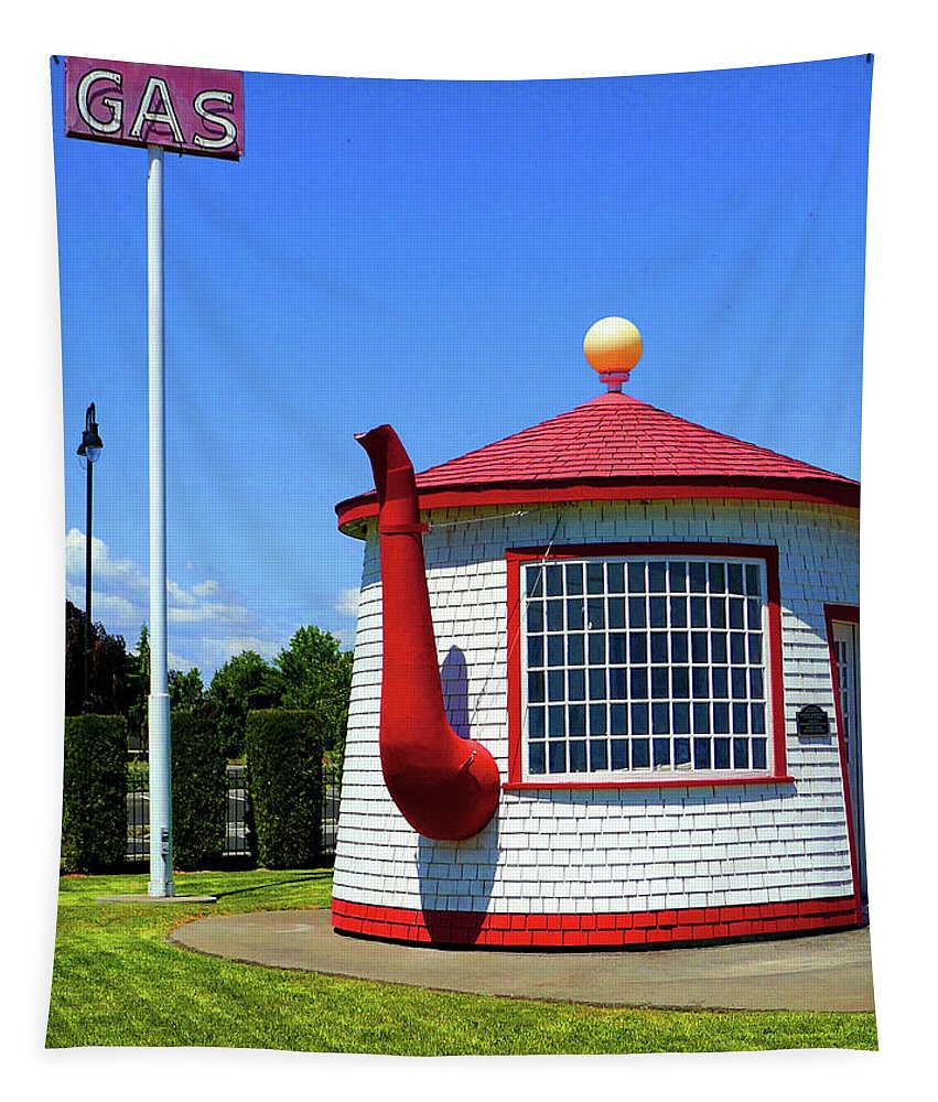 Historic Teapot Dome Service Station - Tapestry - Fry1Productions