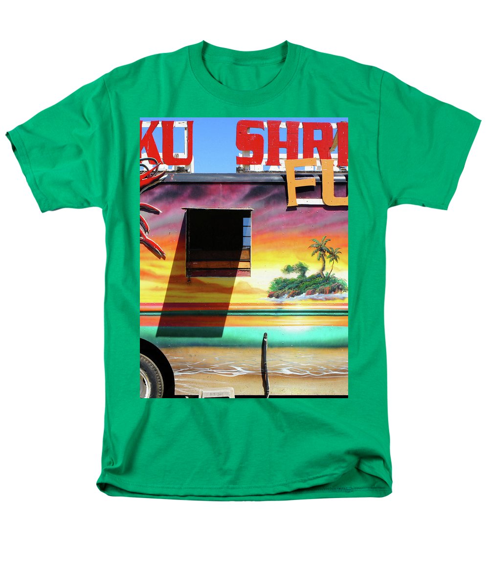 Island Love - Men's T-Shirt  (Regular Fit) - Fry1Productions