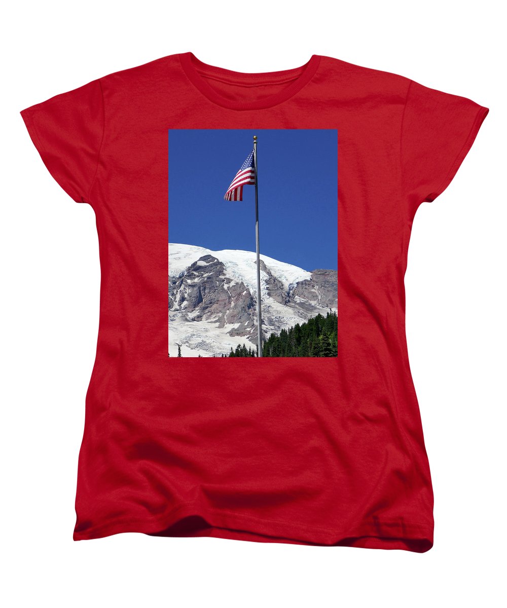 Patriotic Rainier - Women's T-Shirt (Standard Fit) - Fry1Productions