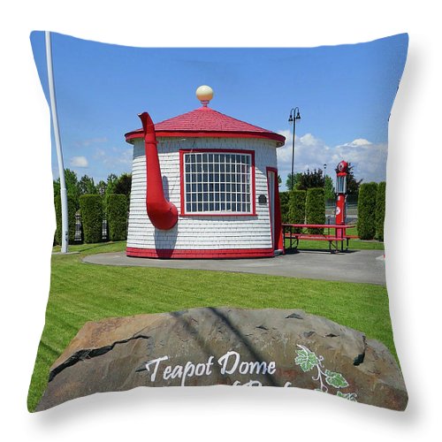 Teapot Dome Memorial Park - Throw Pillow - Fry1Productions