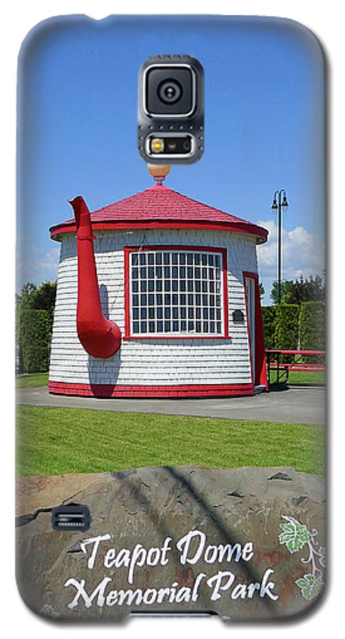 Teapot Dome Memorial Park - Phone Case - Fry1Productions