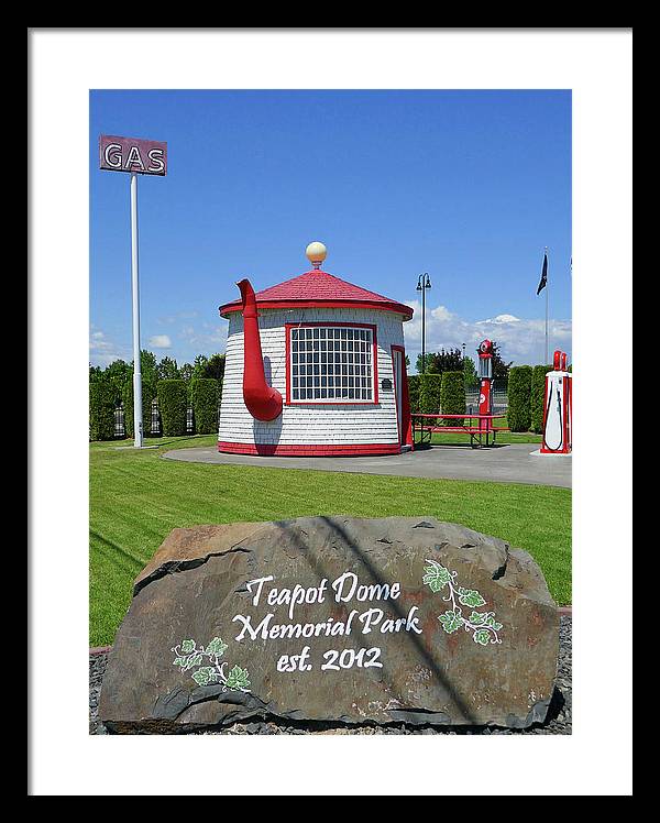 Teapot Dome Memorial Park - Framed Print - Fry1Productions