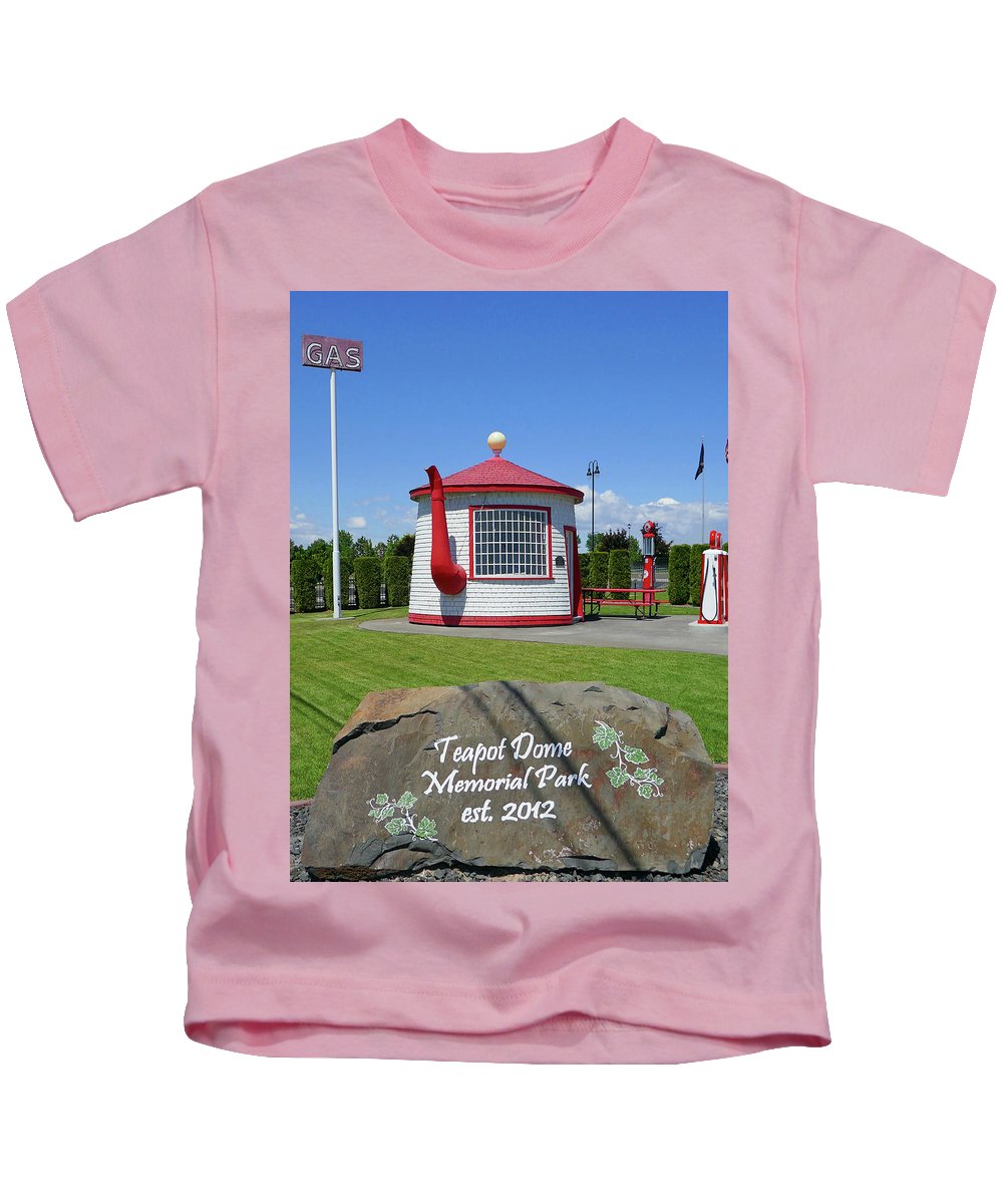 Teapot Dome Memorial Park - Kids T-Shirt - Fry1Productions