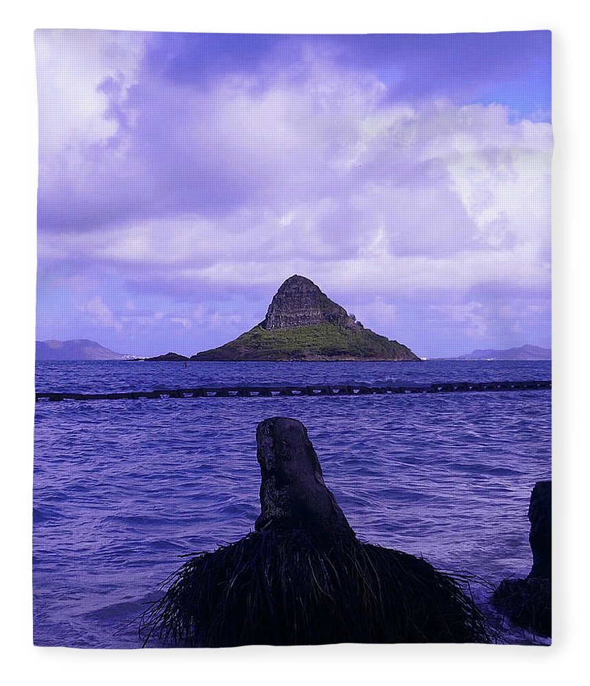 "Wade To Chinaman's Hat" - Blanket - Fry1Productions
